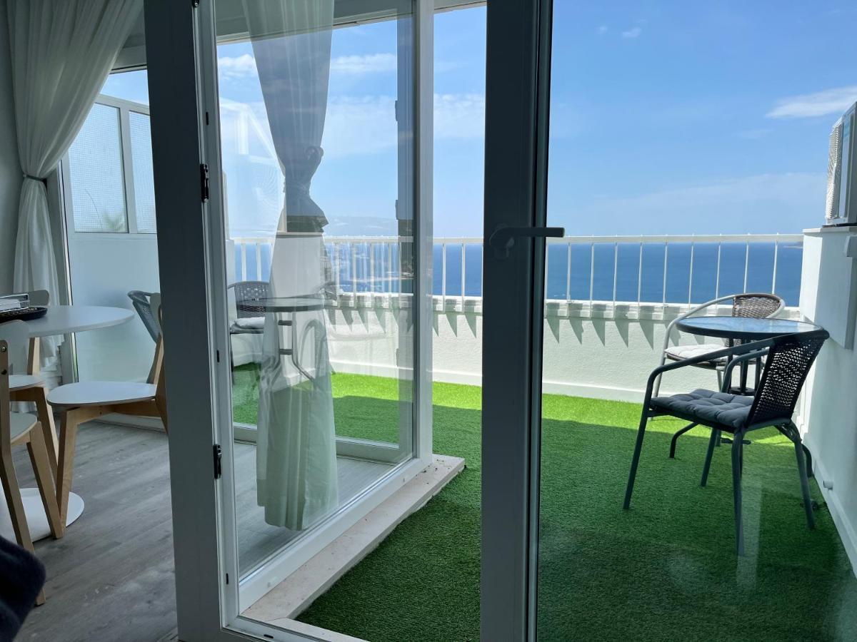Axenic Retreat - Panoramic Ocean View, Sleeps 4, Ensuite Bathroom, New Redesign Сесимбра Экстерьер фото